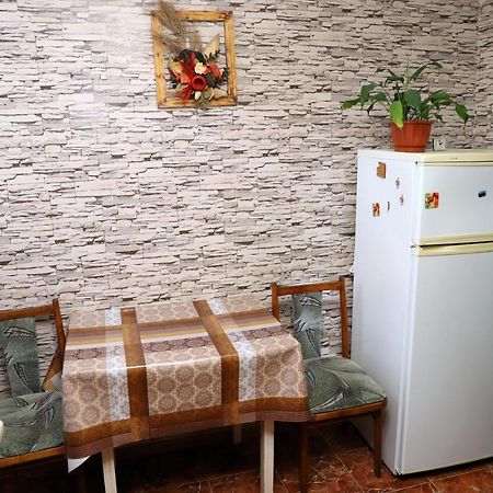 Apartment In Old Town On Zarvanska St Camenița Exterior foto