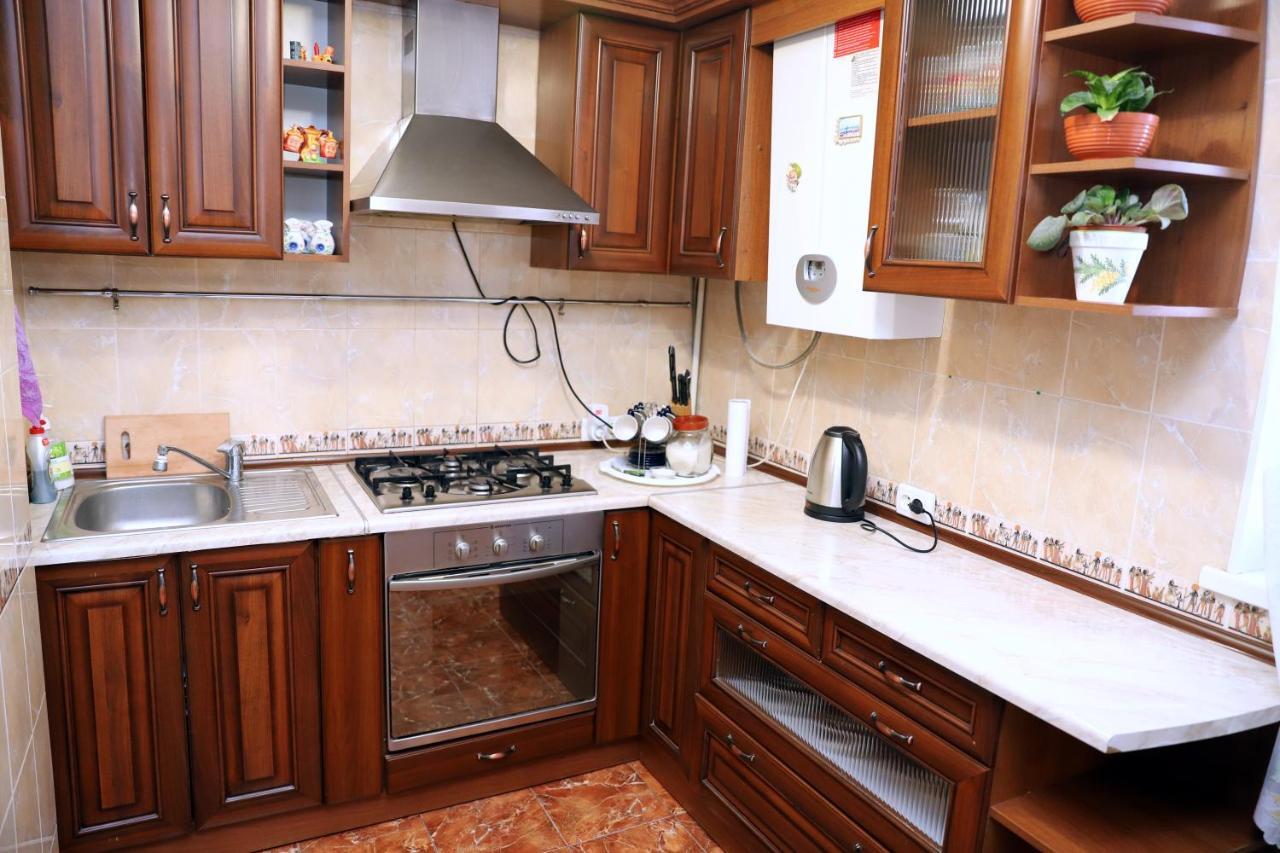 Apartment In Old Town On Zarvanska St Camenița Exterior foto